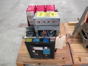 BREAKER, CIRCUIT TYPE, 50-225 AMP RATING, 240/480/600 AC VOLT RATING, 3 POLE, K 600 S KIND. ELECTRICALLY OPERATED, 600A FRAME SIZE CONSTRUCTION. K-600S. AMETEK MOTOR OPERATED COMPLETE PART NUMBER C1525-7773-131-07(00)(01)(18)(40) PLUS (64) FOR NUCLEAR CONTROL WIRE, PART # C1525-7773-131-01 (W-44) LOADING & HANDLING FEE $15-